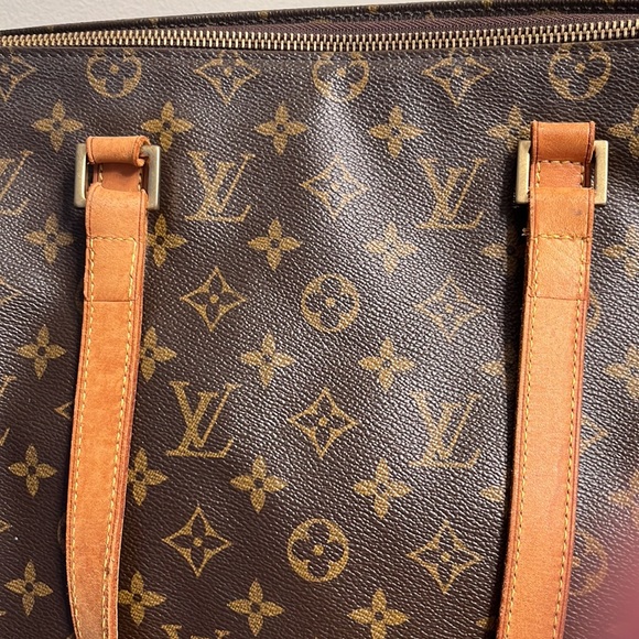 Authentic Louis Vuitton Cabas Mezzo - Picture 5 of 16